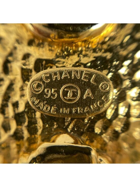 Chanel Coco Mark Faux Pearl Earrings Round GP Gold White - Picture 5 of 5